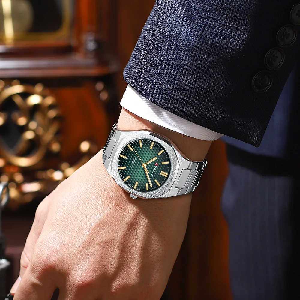 CURREN 8456 2025 Hot Sale NEW Luxury Business Luminous Men's Watches Simple Quartz Stainless Steel Clock Waterproof Wristwatch