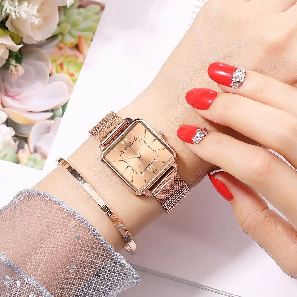 Hot Selling Women Quartz Movement HANNAH MARTIN 1082 Green Dial Roman Square Watches Stainless Steel Case Women Ladies Watches