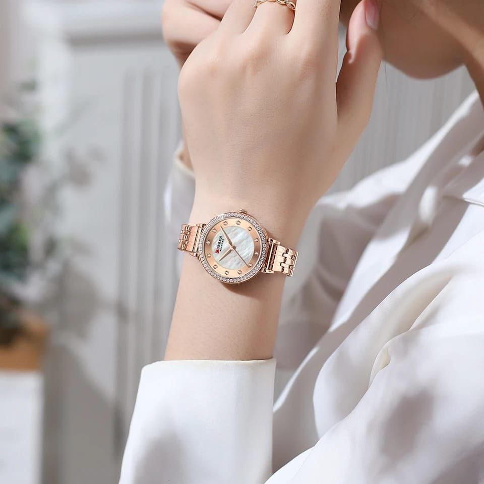 New Hot CURREN Women Watch 9087 Fashion Stainless Steel Waterproof Quartz Watches Ladies Shell Dial Rhinestones Lady Wristwatch