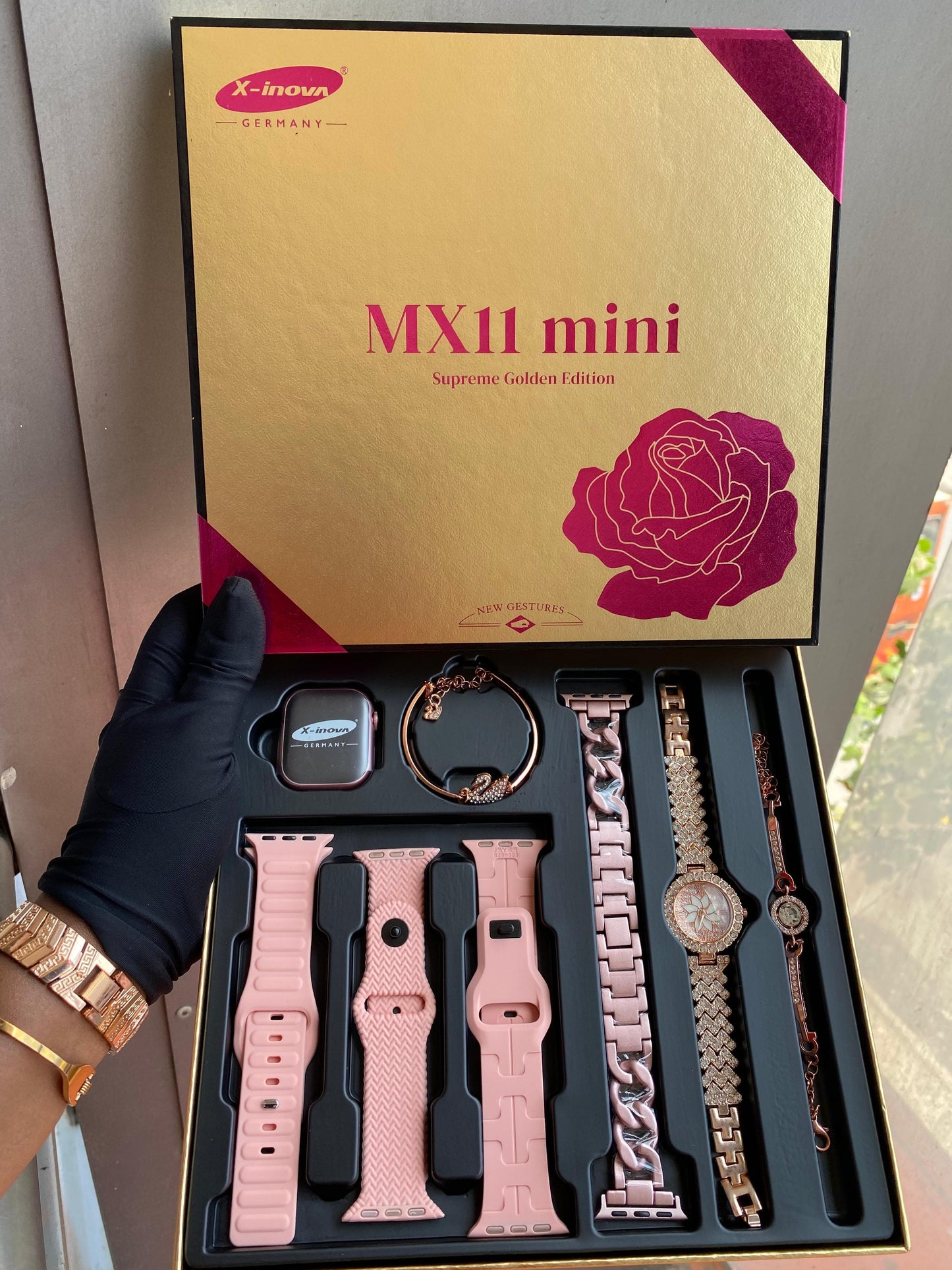 MX11 Mini Ladies Gift Set – Smart Watch, Interchangeable Straps & Jewellery