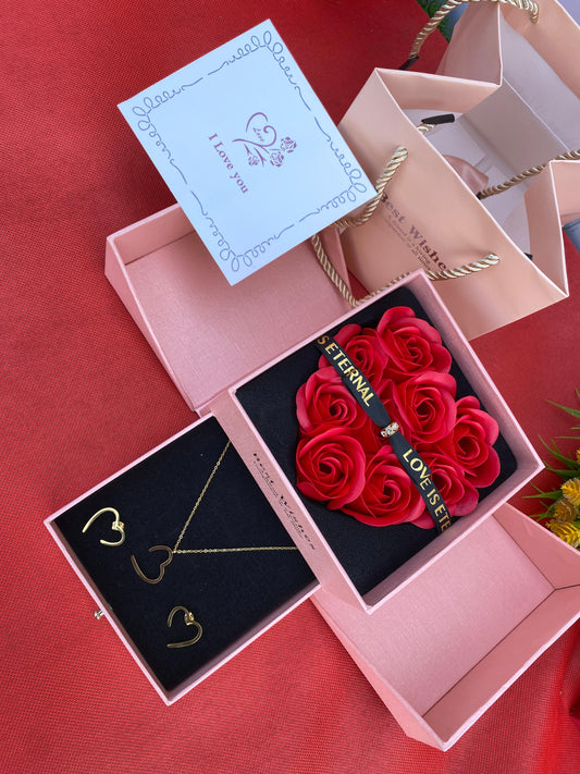 Ladies Valentine’s 'I Love You' Gift Set – Necklace, Earrings & Roses