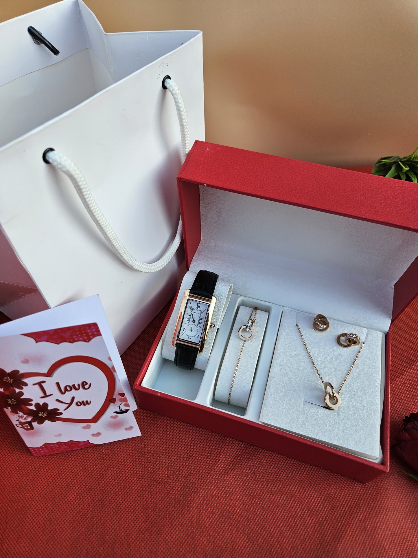Val004 Curren Channel Wwoor Rebirth VALENTINES LADIES 4 IN 1 GIFT PACK