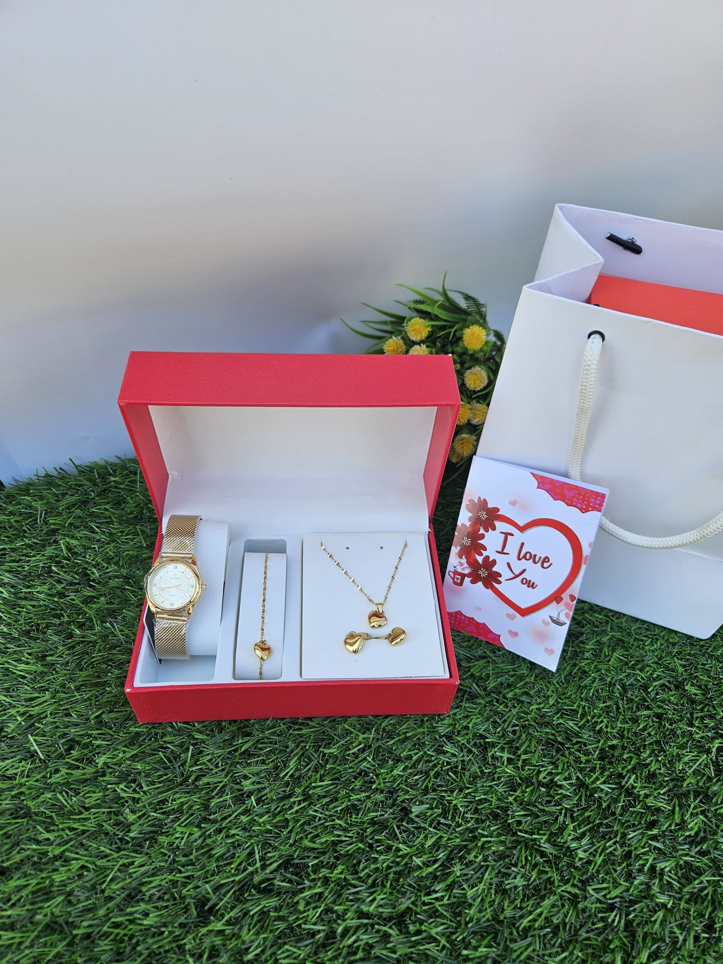 Val004 Curren Channel Wwoor Rebirth VALENTINES LADIES 4 IN 1 GIFT PACK