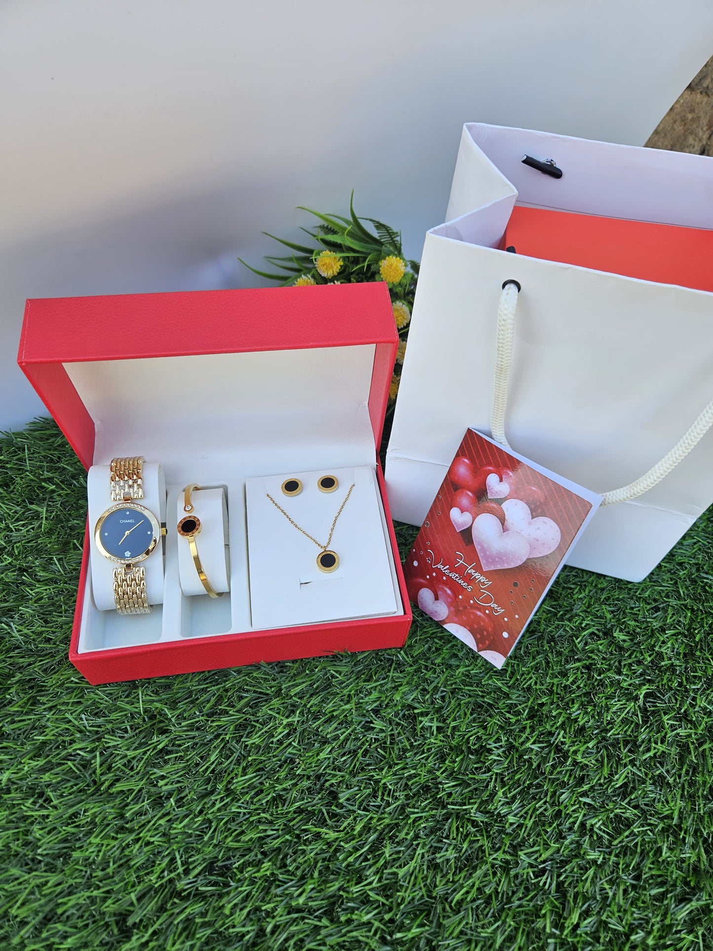 Val004 Curren Channel Wwoor Rebirth VALENTINES LADIES 4 IN 1 GIFT PACK