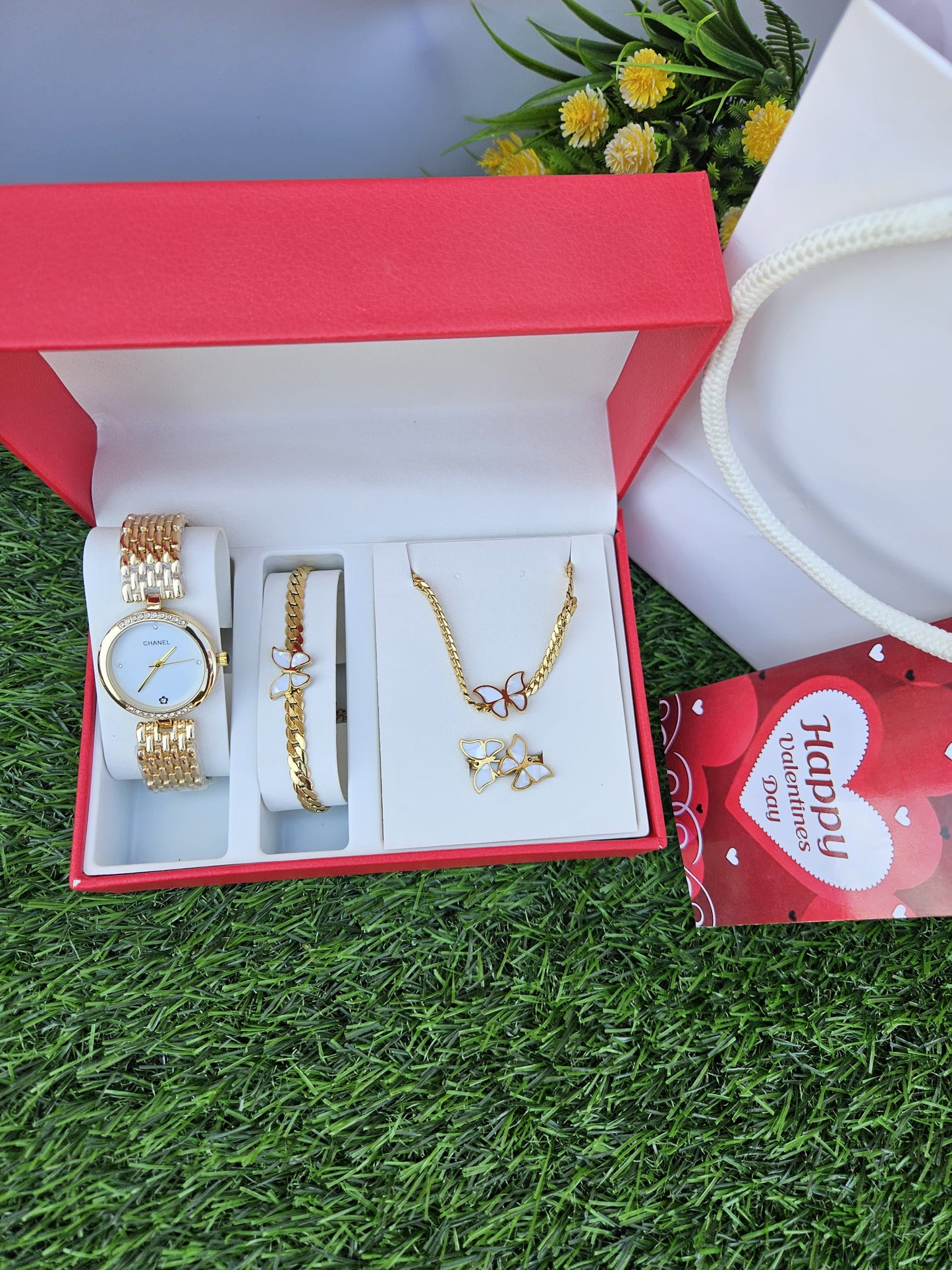Val004 Curren Channel Wwoor Rebirth VALENTINES LADIES 4 IN 1 GIFT PACK