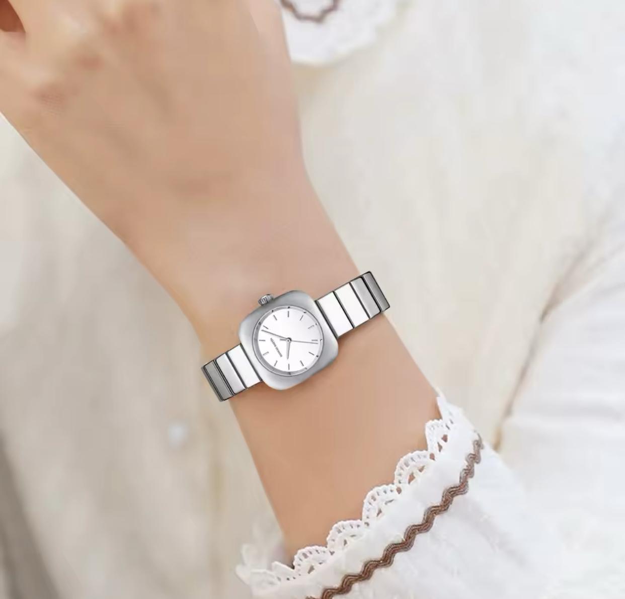 Hannah Martin 1182 New Design Luxury Quartz Watch 3ATM Waterproof Wrist Watches Ladies Watches