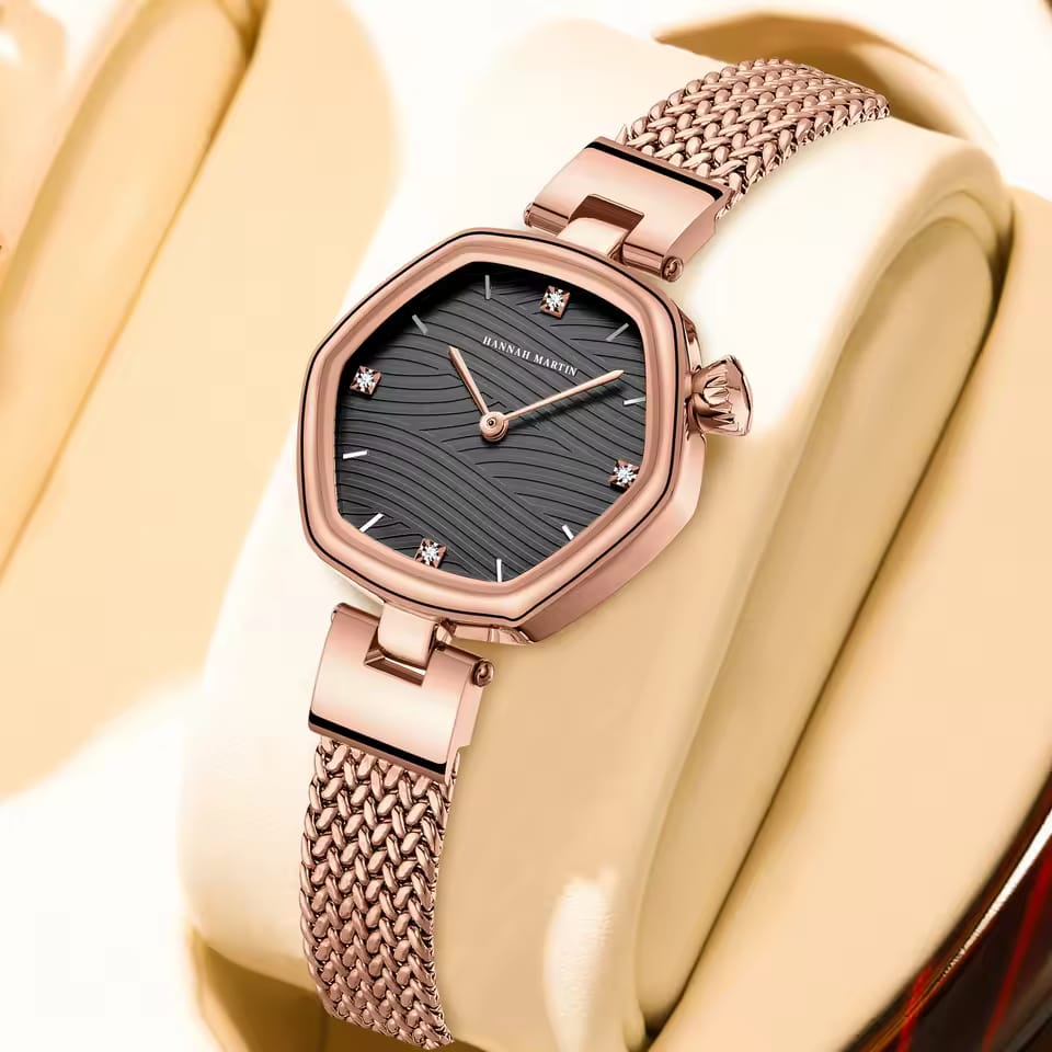 Hannah Martin 1581 Quartz Movement Light Luxury Simple Waterproof Business Small Square Wristwatch Women's Wrist Watch for Girls