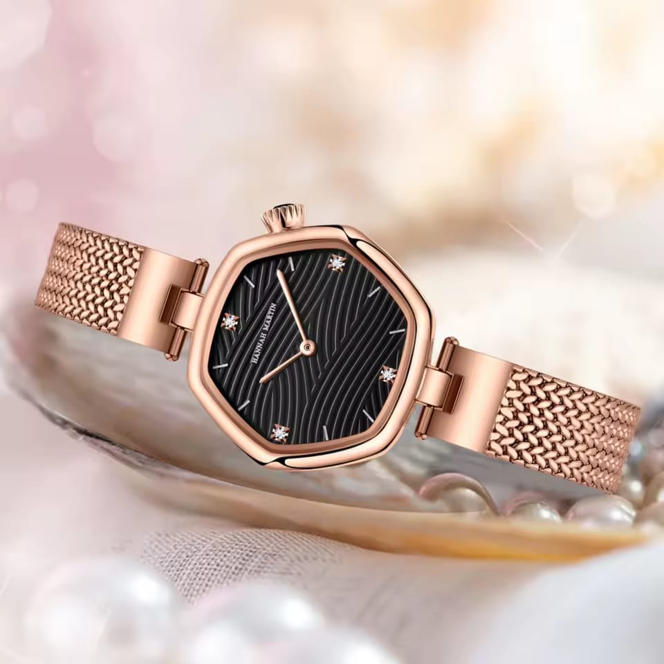 Hannah Martin 1581 Quartz Movement Light Luxury Simple Waterproof Business Small Square Wristwatch Women's Wrist Watch for Girls